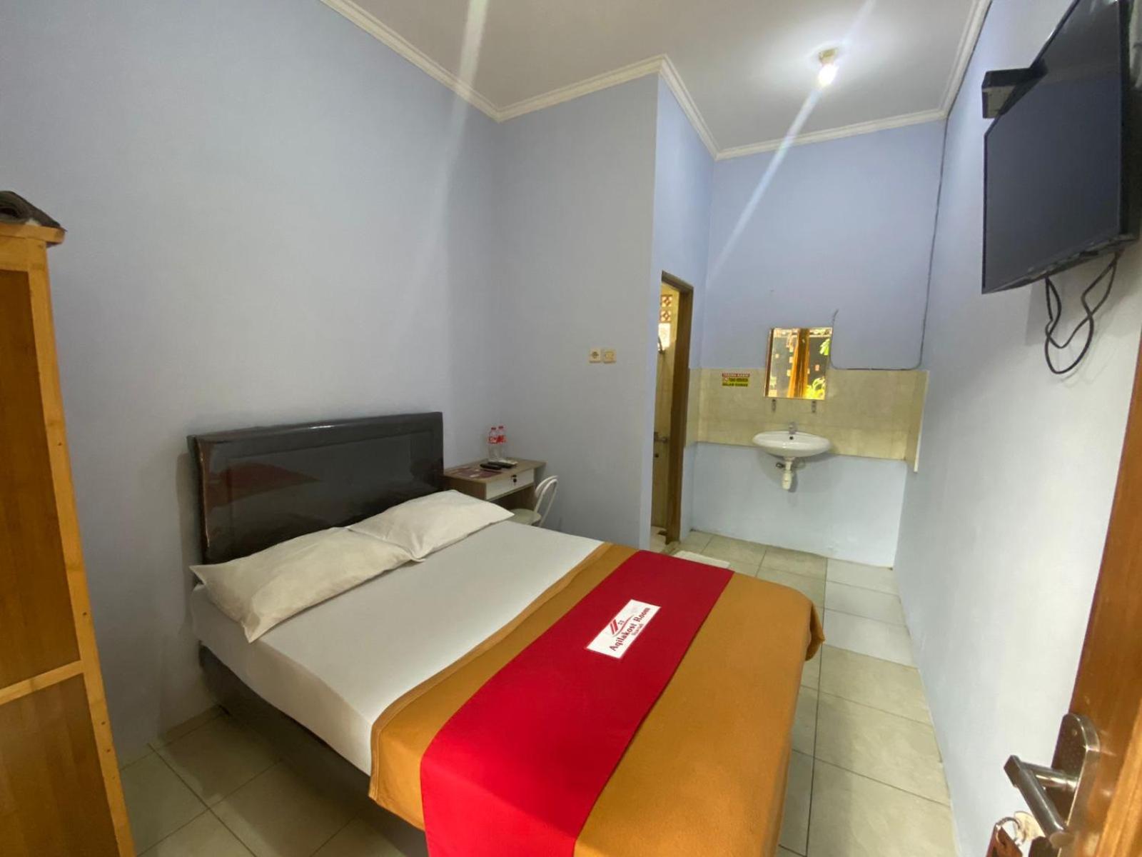 Aqilakost N Cafe Gadog Puncak Hotel Bogor Exterior foto